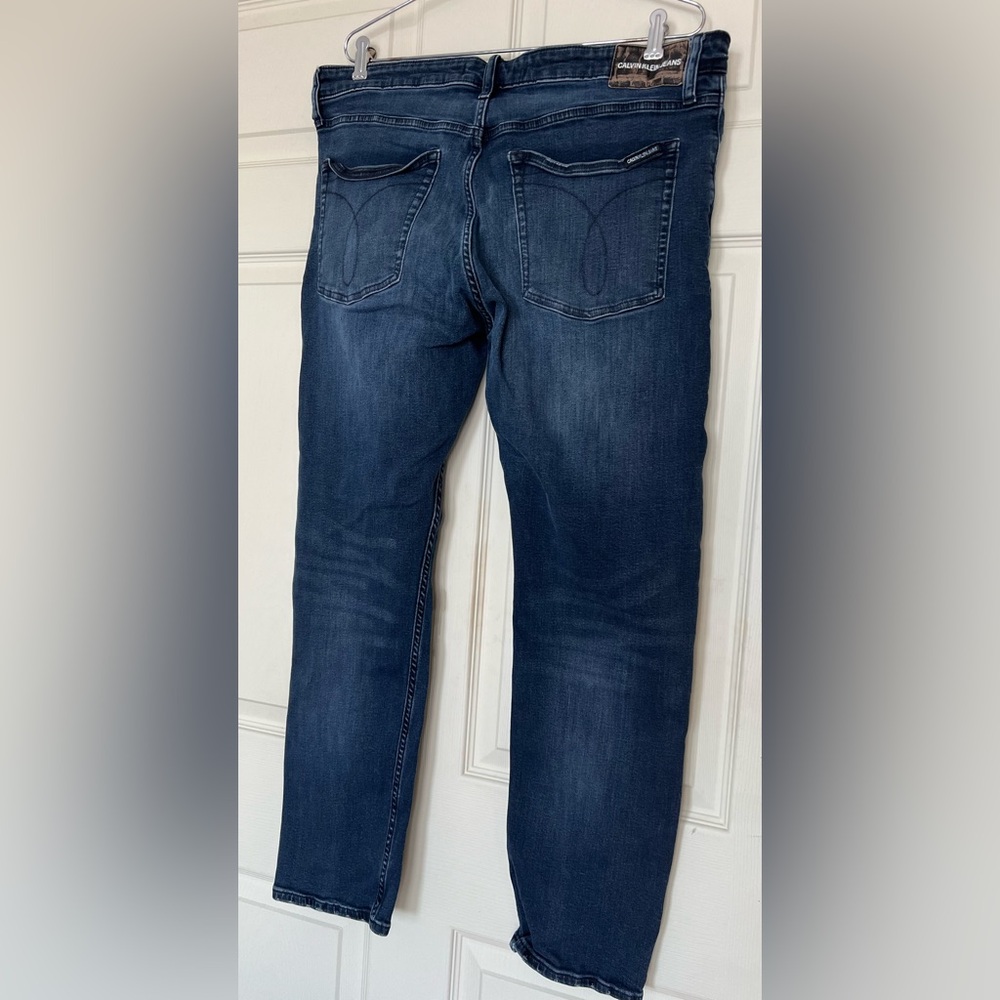 Calvin Klein Men's Straight Fit Jeans - Picture 5 of 7